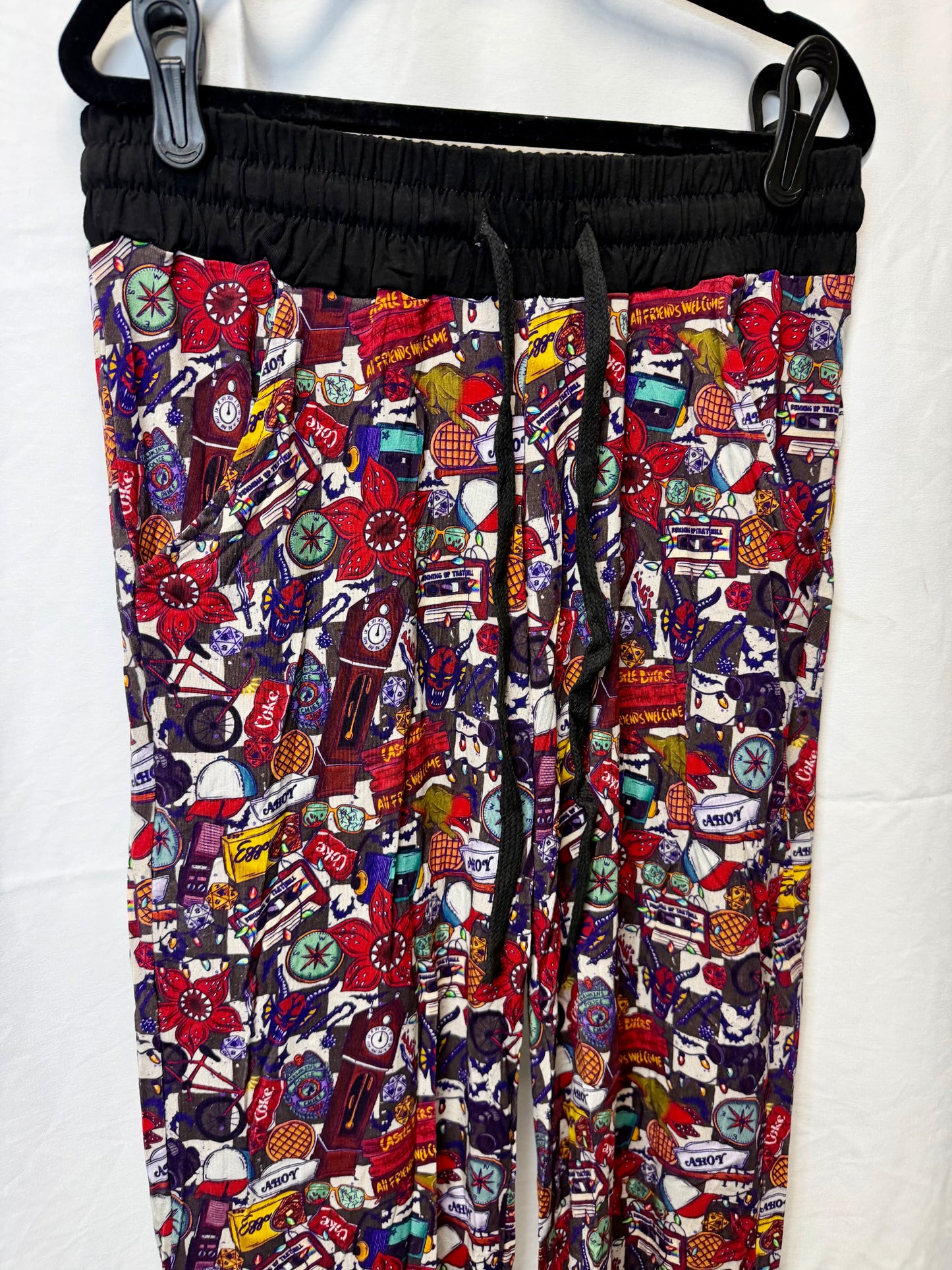 Friends Don’t Lie Joggers